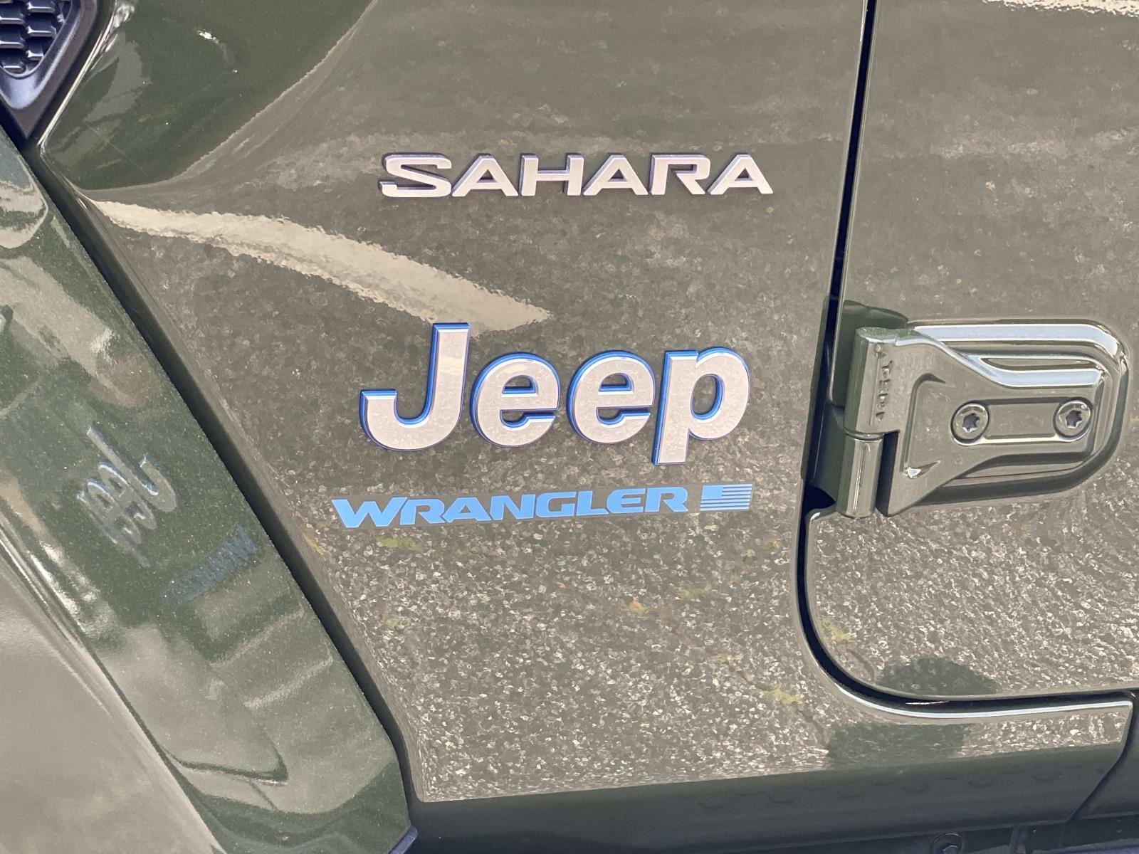 Used 2023 Jeep Wrangler Sahara w/ Cold Weather Group AWD/4WD image 13