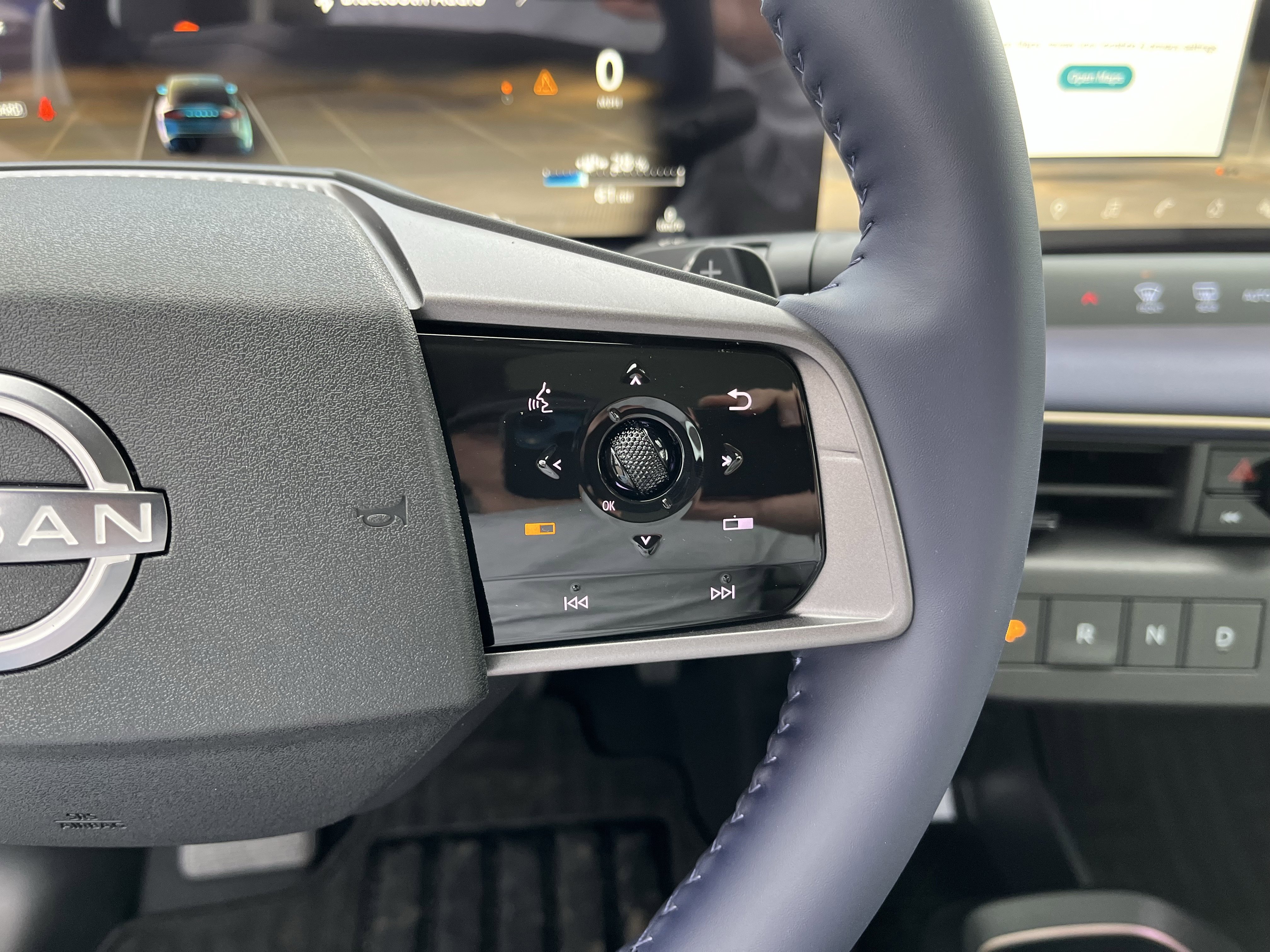 New 2026 Nissan Leaf Platinum+ w/ Cargo Package (Platinum+) image 16