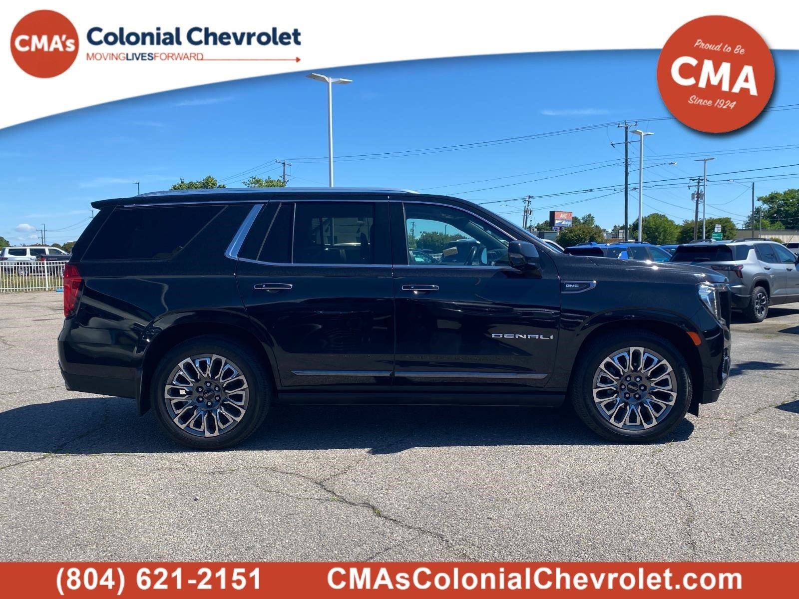 Used 2024 GMC Yukon Denali Ultimate AWD/4WD image 2