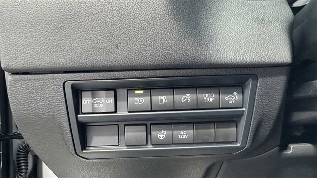 Used 2024 Toyota Sequoia Limited image 29