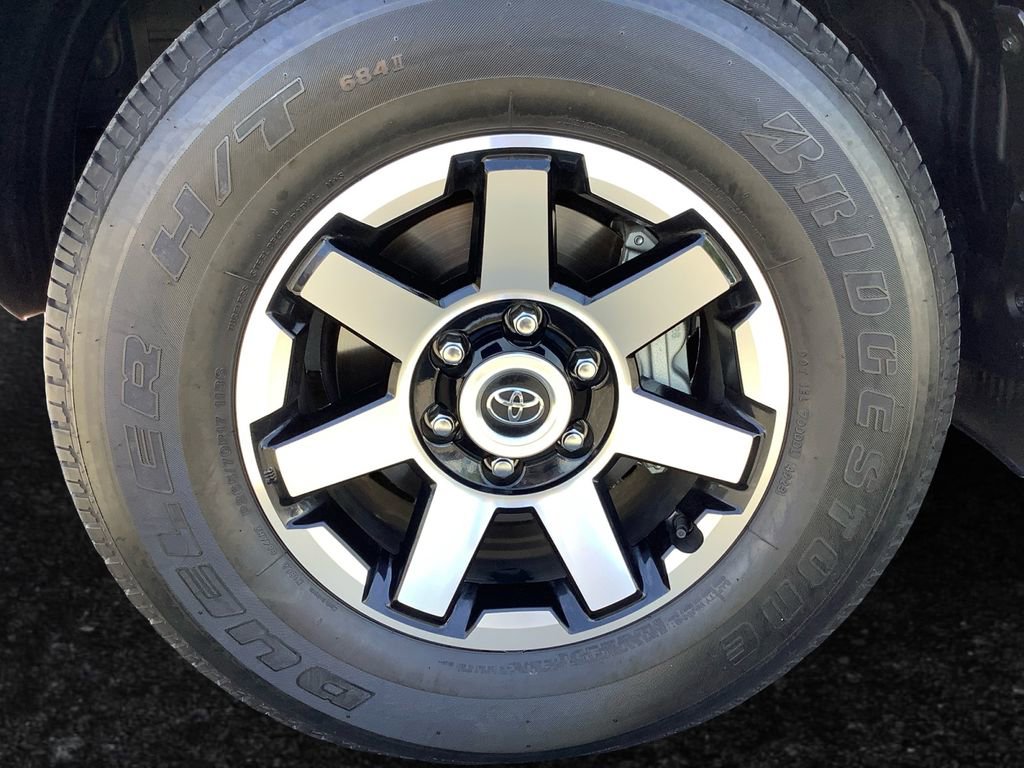 Used 2024 Toyota 4Runner TRD Off-Road Premium w/ Moonroof Package AWD/4WD image 26