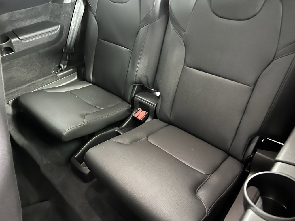 Used 2024 Volvo XC90 T8 Core w/ Protection Package Premier image 27