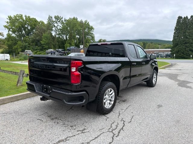 Used 2023 Chevrolet Silverado 1500 W/T w/ WT Value Package AWD/4WD image 3