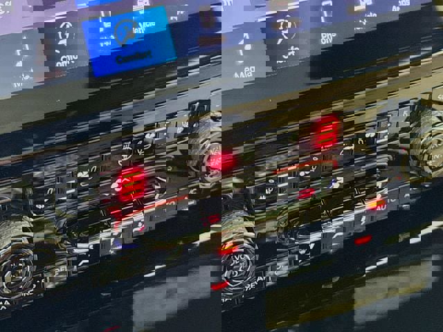 New 2025 Jeep Grand Cherokee Limited w/ Luxury Tech Group II image 23