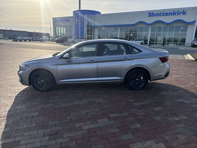 Used 2022 Volkswagen Jetta SE image 33