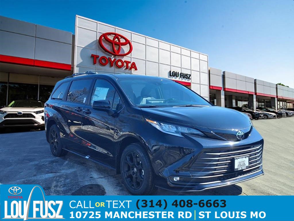 New 2026 Toyota Sienna XLE Woodland Edition