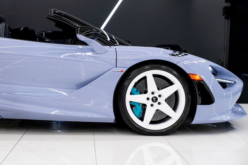 Used 2024 McLaren 750S Spider RWD image 10