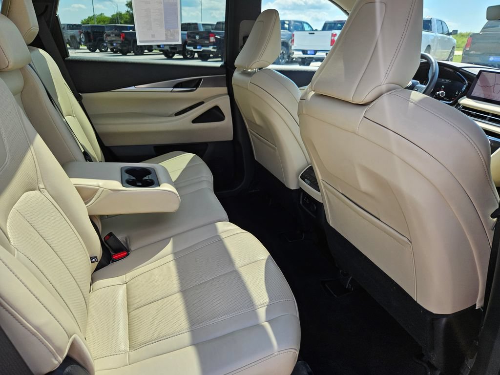 Used 2024 INFINITI QX60 Luxe AWD/4WD image 32