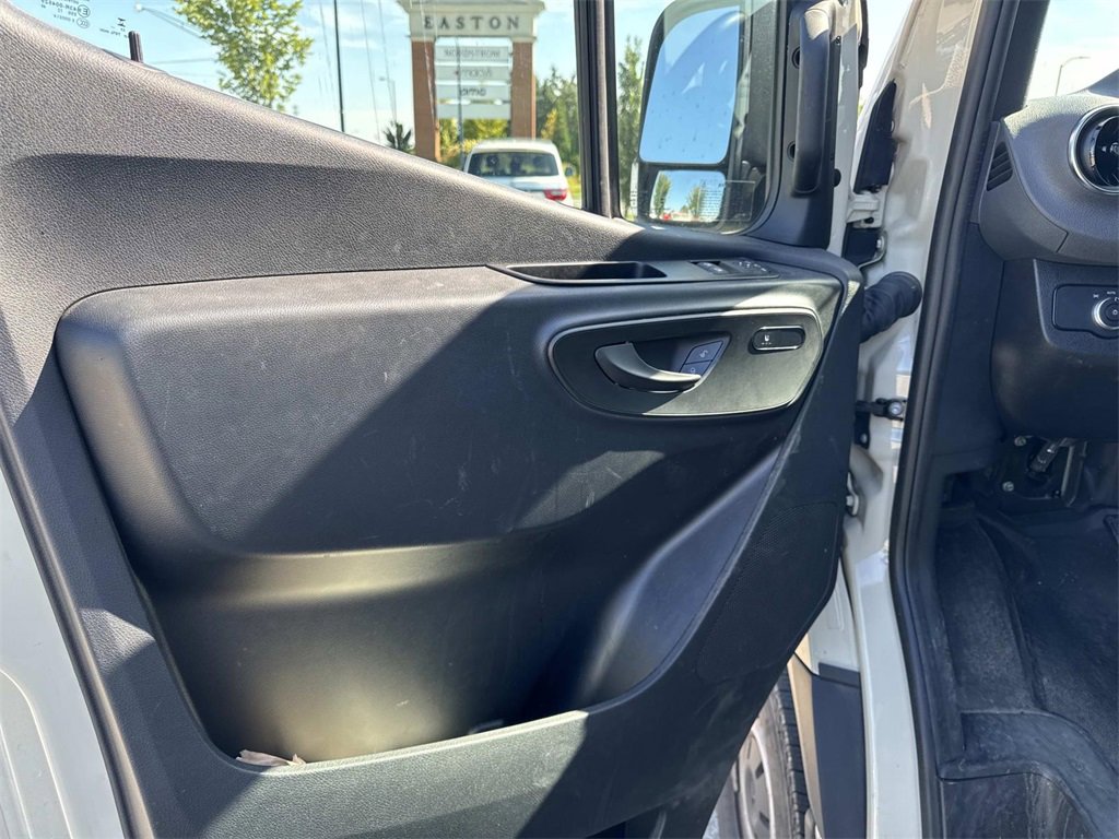 Used 2024 Mercedes-Benz Sprinter 2500 image 15