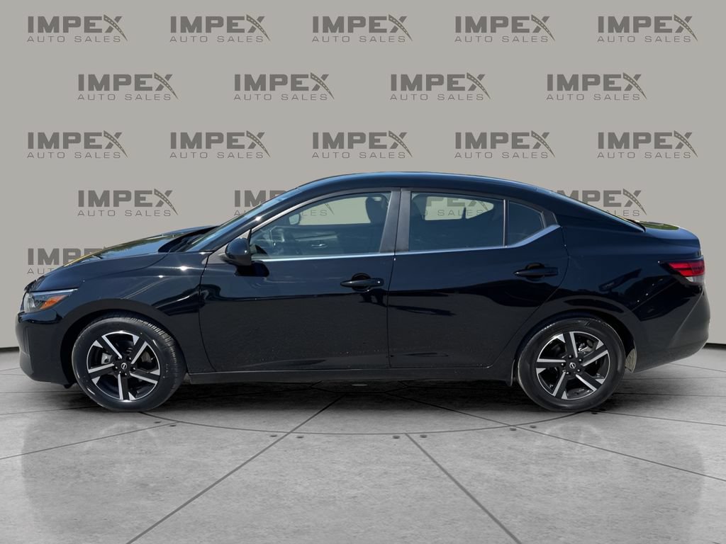 Used 2025 Nissan Sentra SV FWD image 2