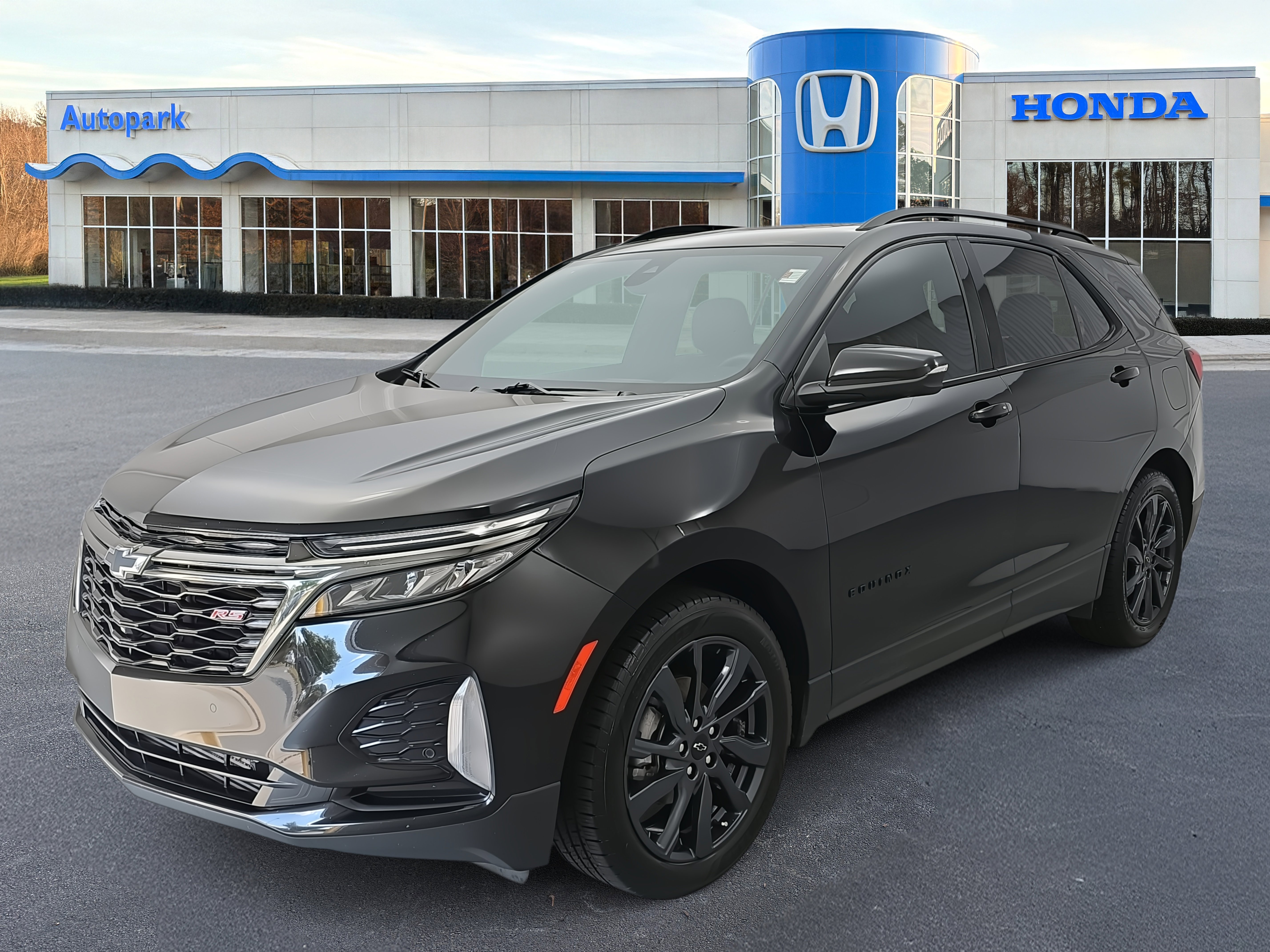 Used 2023 Chevrolet Equinox RS w/ RS Leather Package