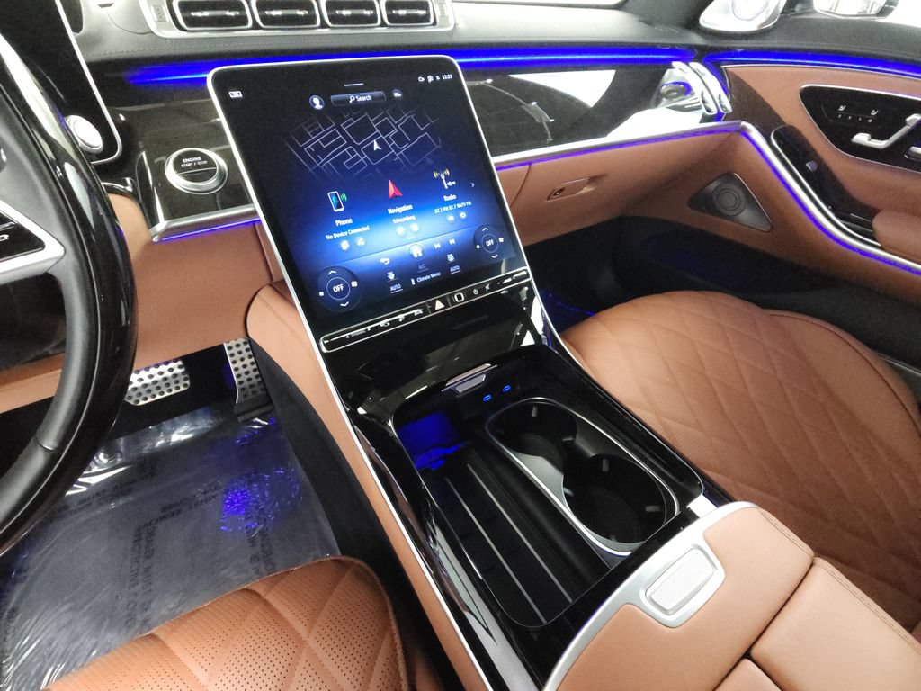 Certified 2025 Mercedes-Benz S 580e 4MATIC Sedan image 15