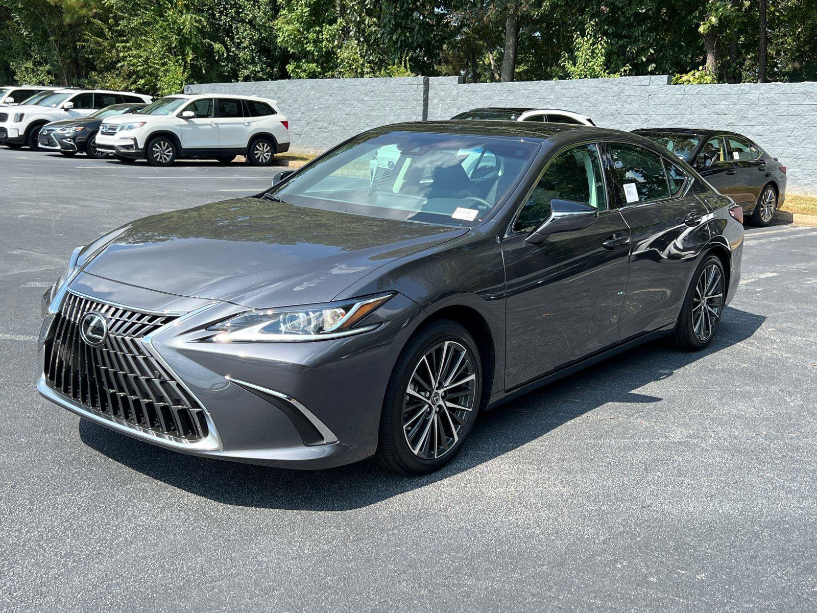 New 2025 Lexus ES 350 w/ Premium Package image 2