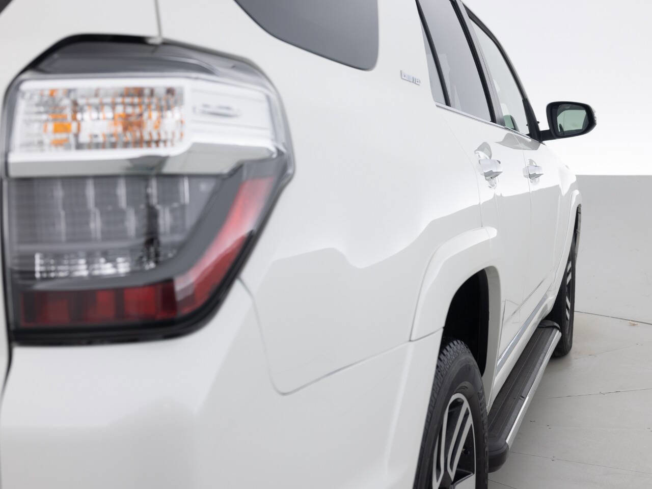 Used 2019 Toyota 4Runner Limited image 14