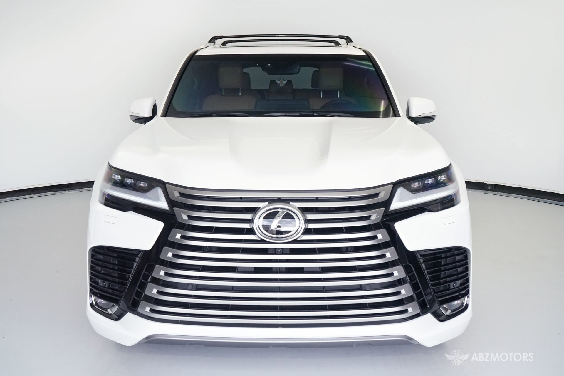 Used 2024 Lexus LX 600 4WD w/ Luxury Package image 3