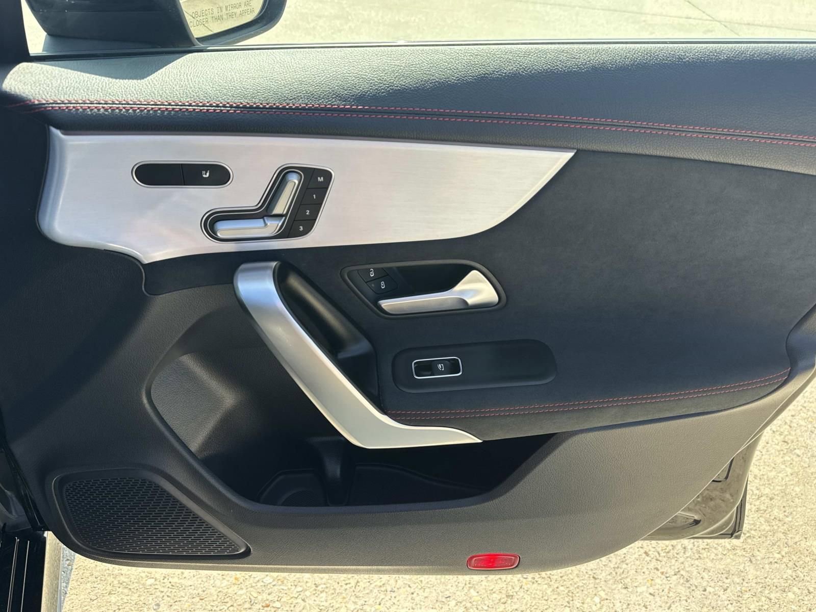 Used 2023 Mercedes-Benz CLA 250 image 13