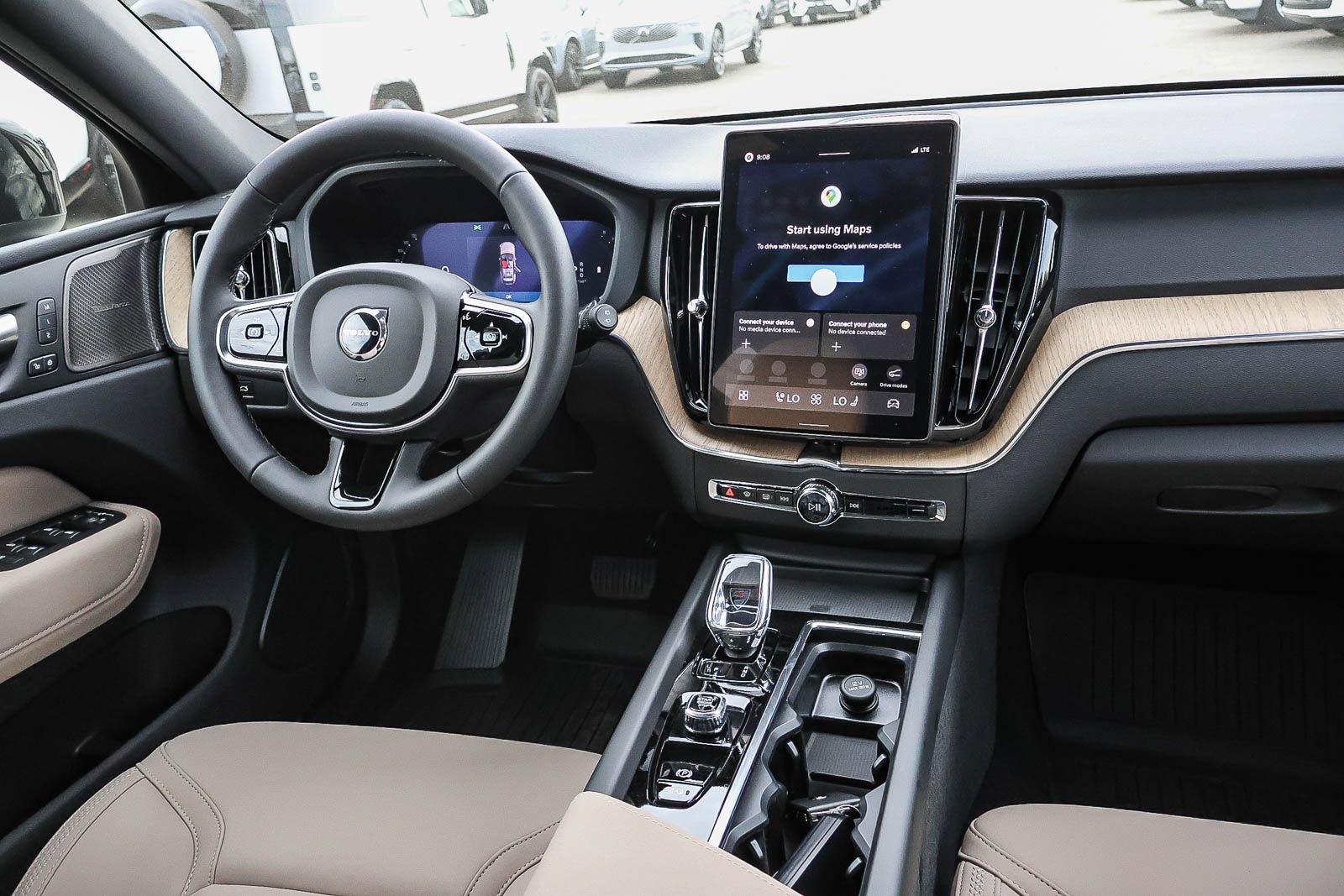New 2027 Volvo XC60 B5 Plus AWD/4WD image 22