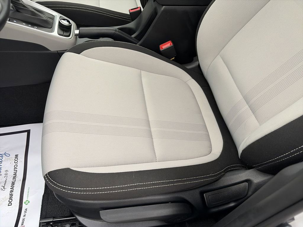 Used 2024 Hyundai Venue SEL image 12