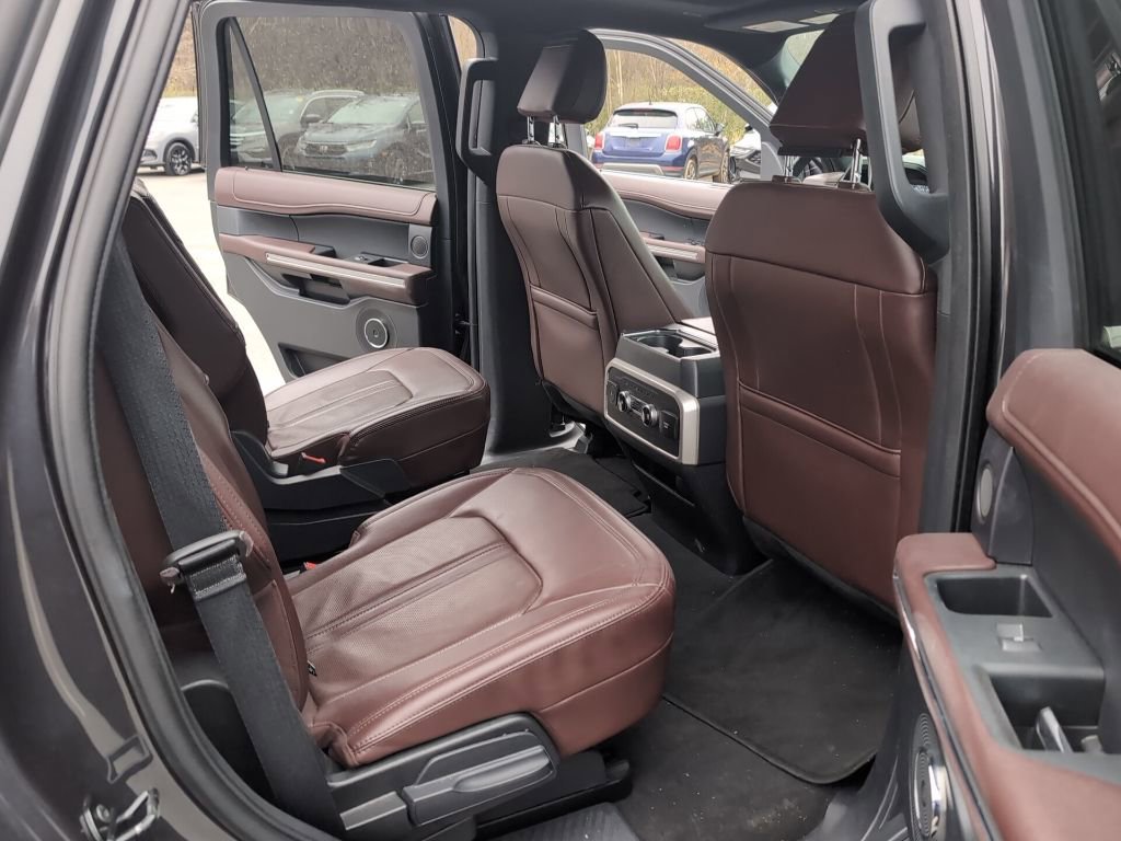 Used 2024 Ford Expedition Limited image 15