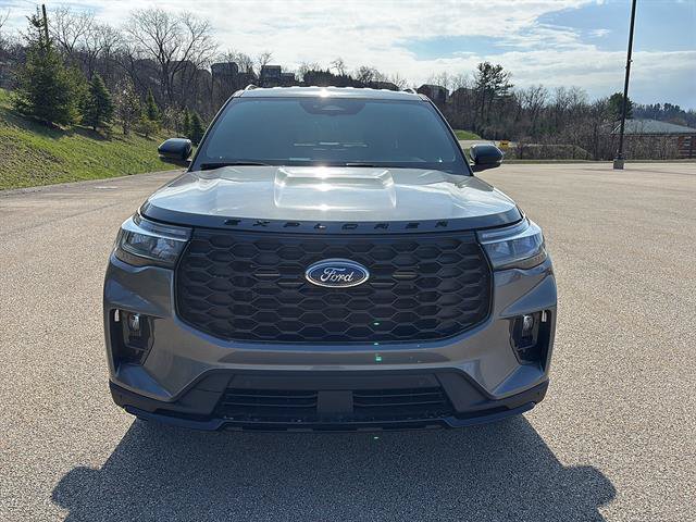 New 2026 Ford Explorer ST-Line AWD/4WD image 7