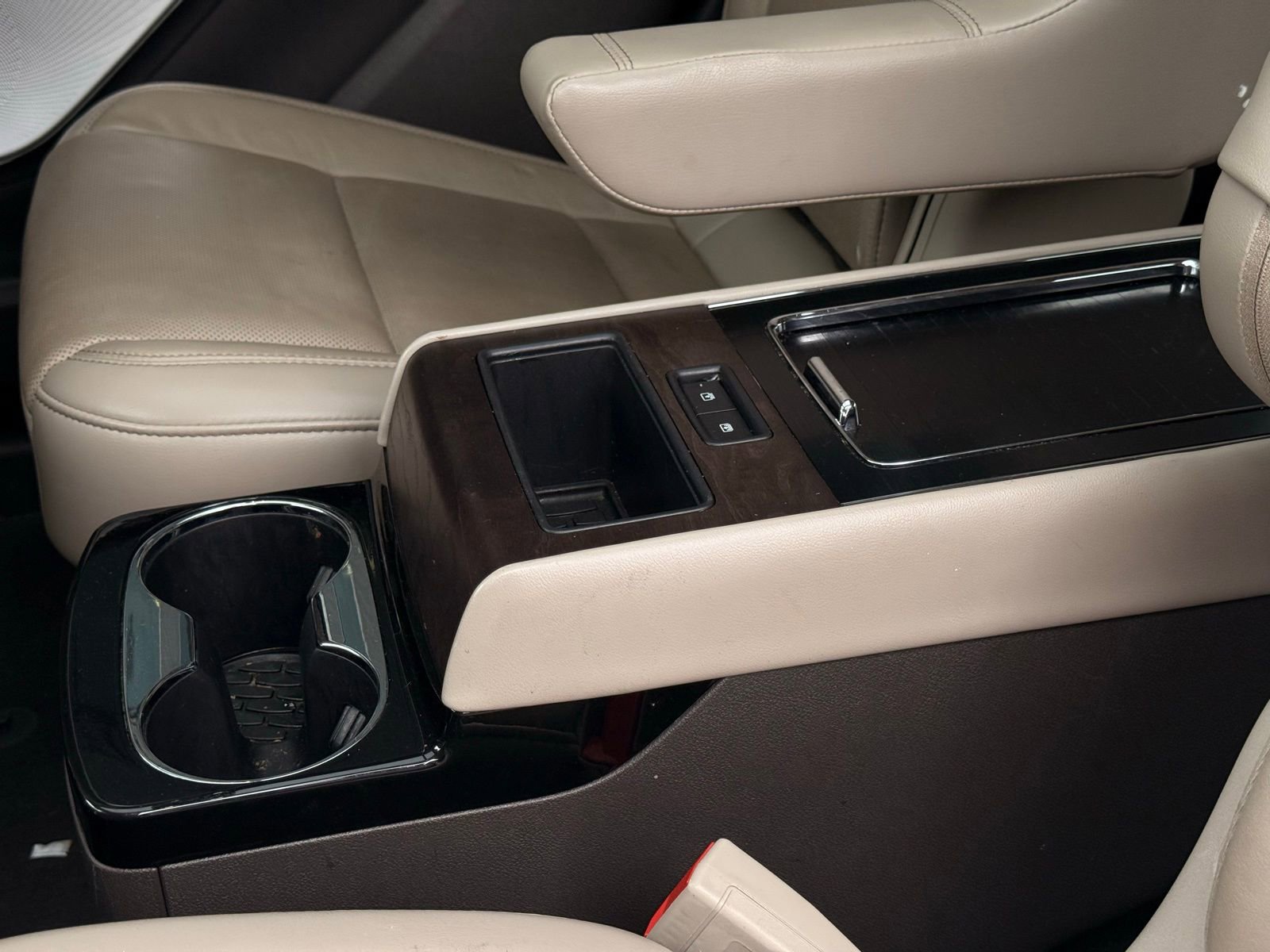 Used 2021 Lincoln Aviator Reserve w/ Equipment Group 210A image 24