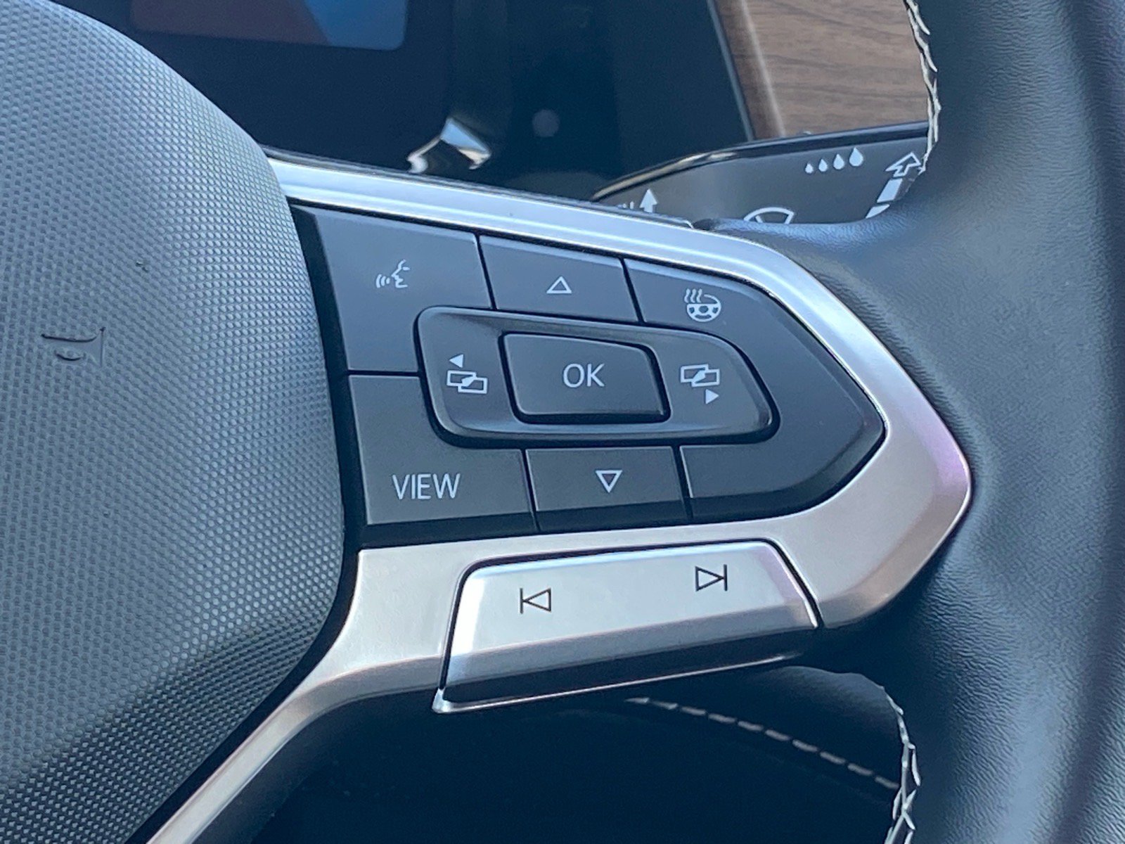 Certified 2026 Volkswagen Atlas SE AWD/4WD image 8