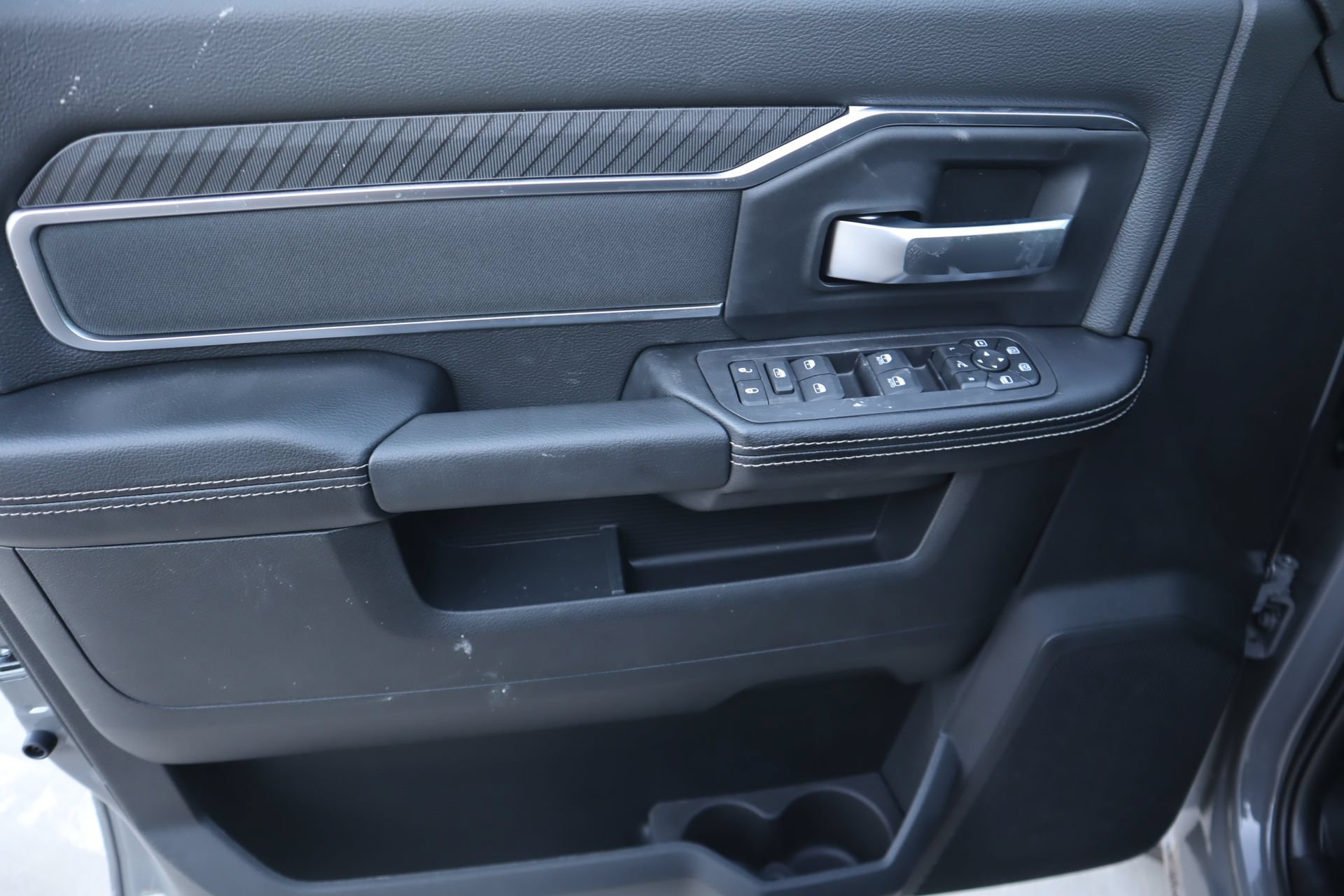 New 2027 RAM 2500 Big Horn AWD/4WD image 18