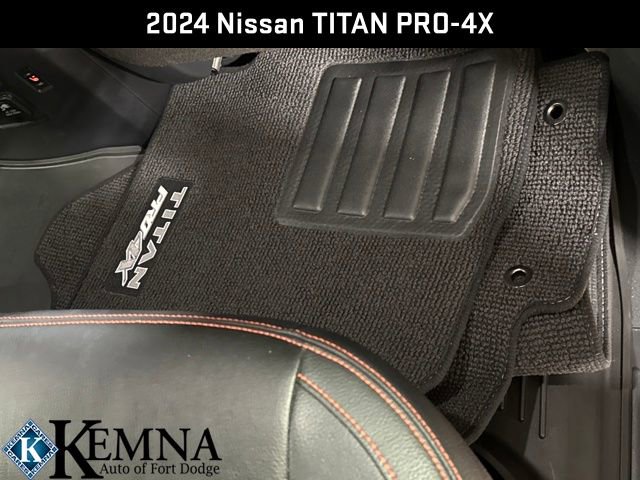Used 2024 Nissan Titan PRO-4X w/ Pro-4x Convenience Package image 36