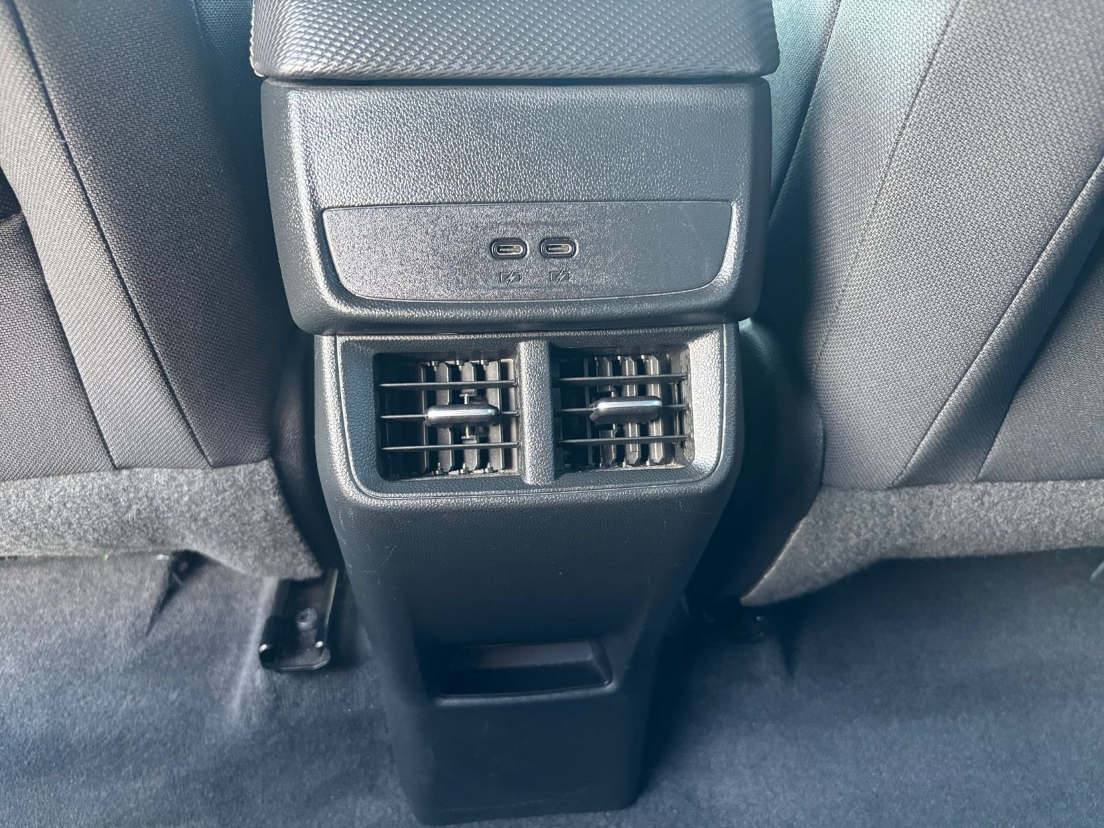 Used 2025 Chevrolet Equinox LT FWD image 22