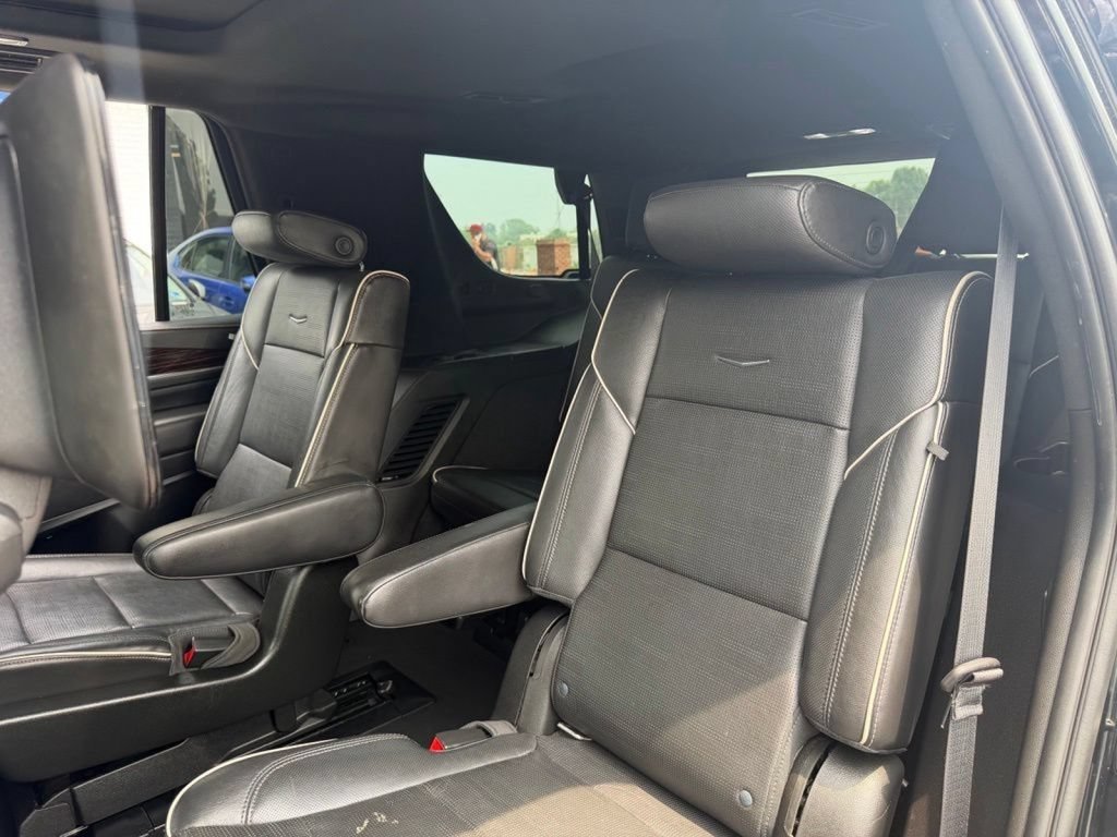 Used 2021 Cadillac Escalade Premium Luxury w/ Driver Assist Tech Package AWD/4WD image 15