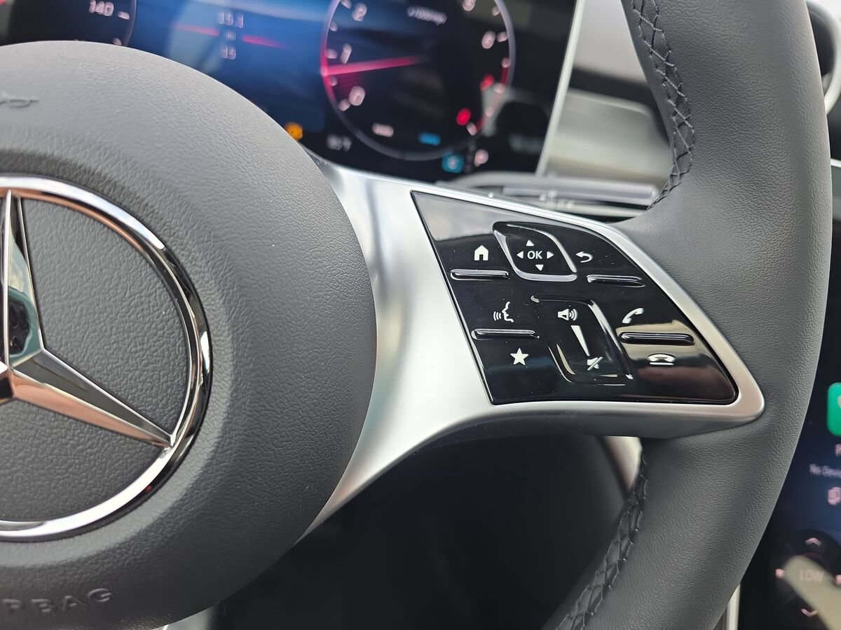 New 2026 Mercedes-Benz C 300 4MATIC Sedan image 18