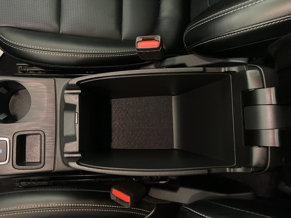 Used 2024 Ford Escape Platinum image 8