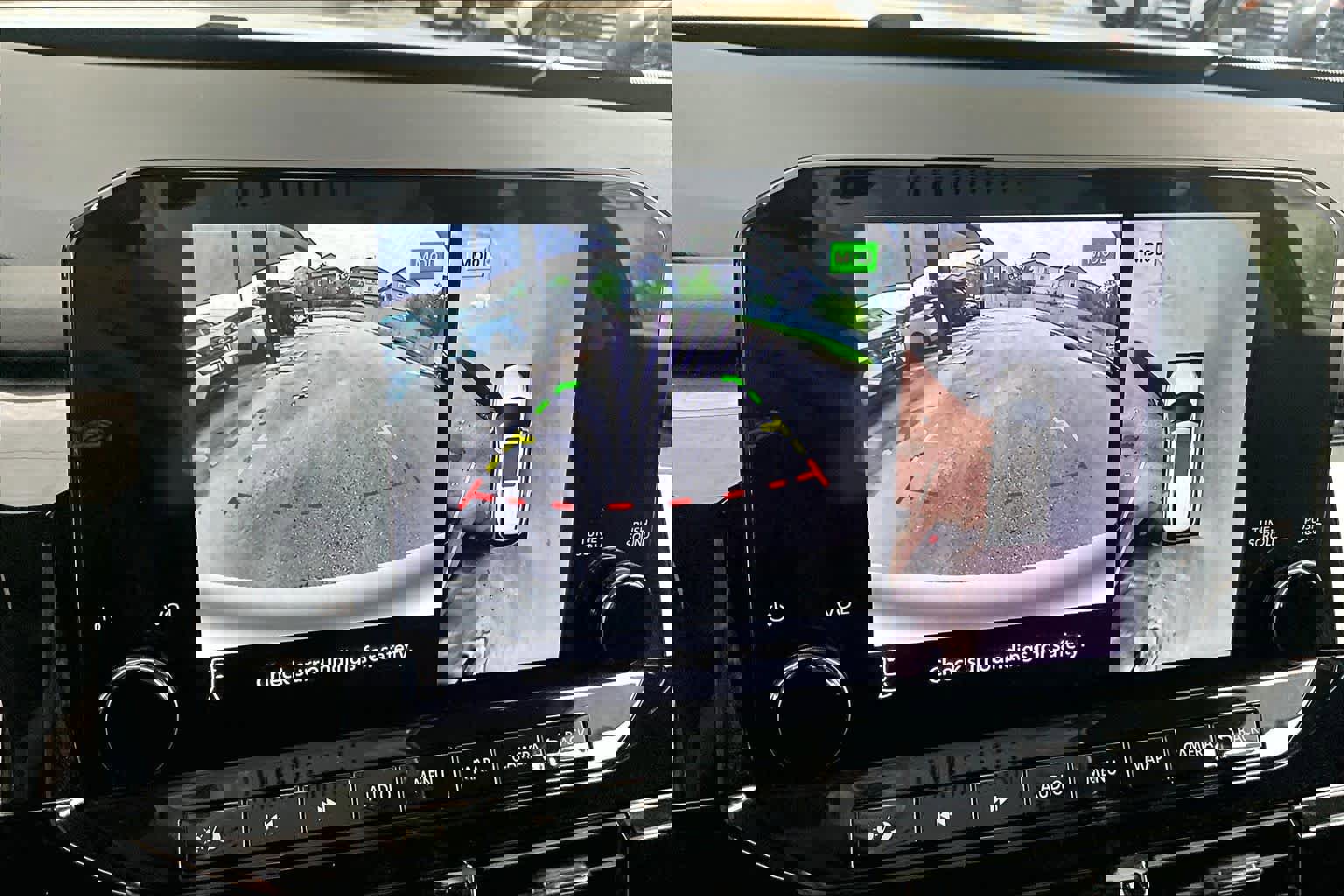 Certified 2025 Nissan Pathfinder SL image 26