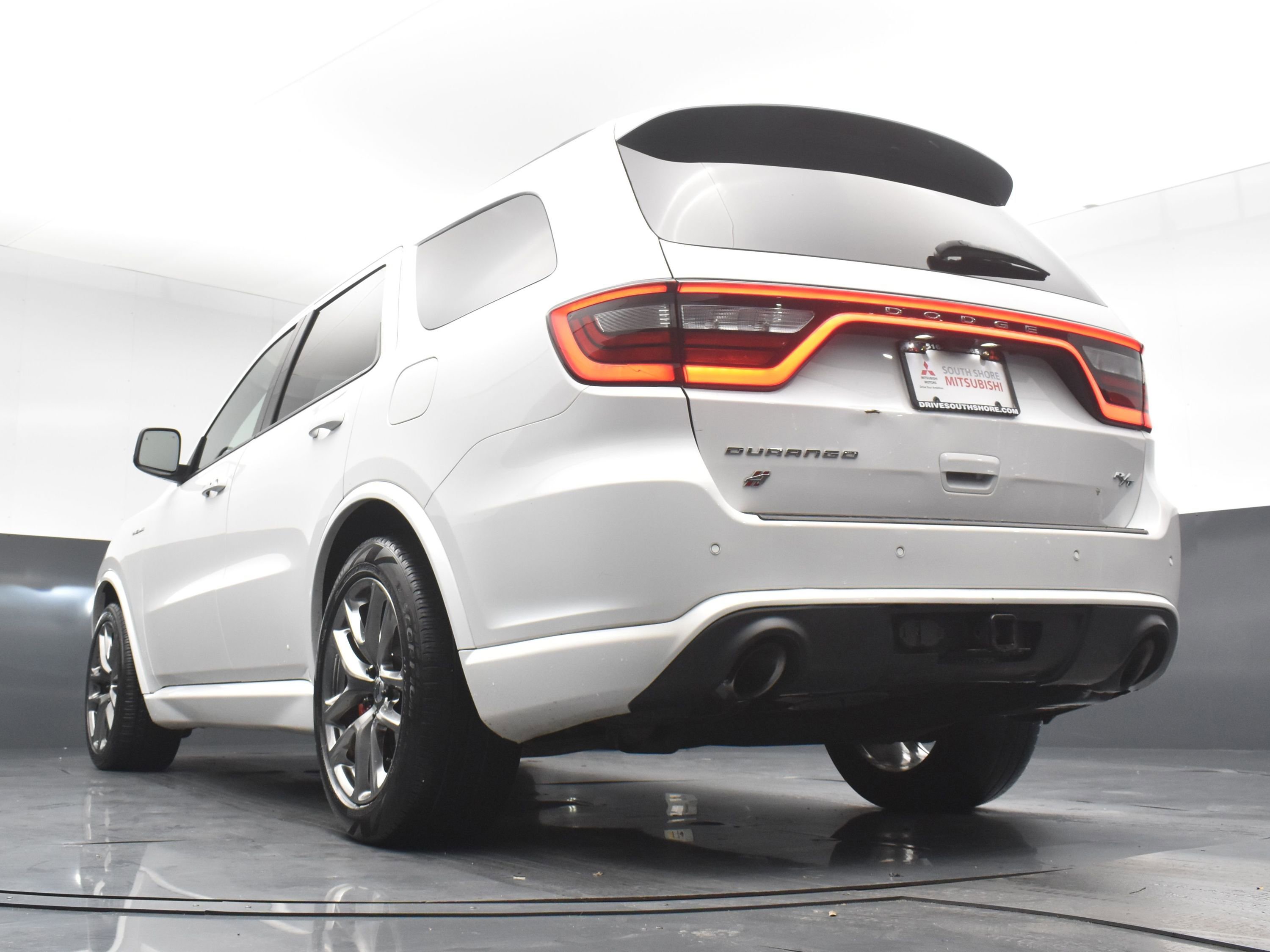 Used 2022 Dodge Durango R/T w/ Tow 'N Go Package image 23