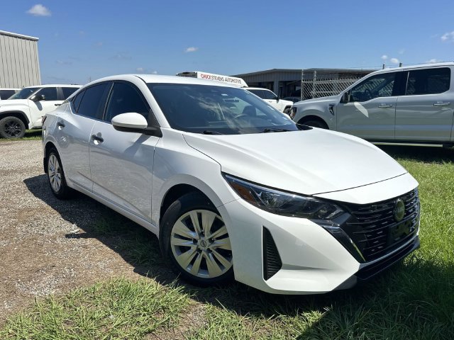 Used 2024 Nissan Sentra S FWD image 12
