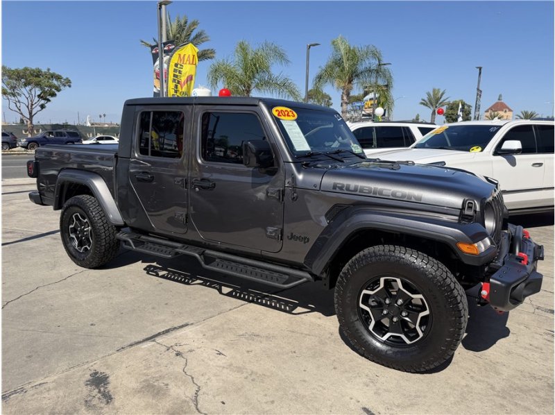Used 2023 Jeep Gladiator Sport AWD/4WD image 46