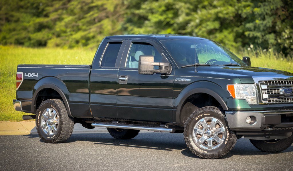Used 2014 Ford F150 XLT w/ Equipment Group 302A Luxury AWD/4WD image 8