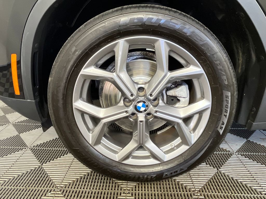 Used 2023 BMW X3 xDrive30i w/ Convenience Package AWD/4WD image 14
