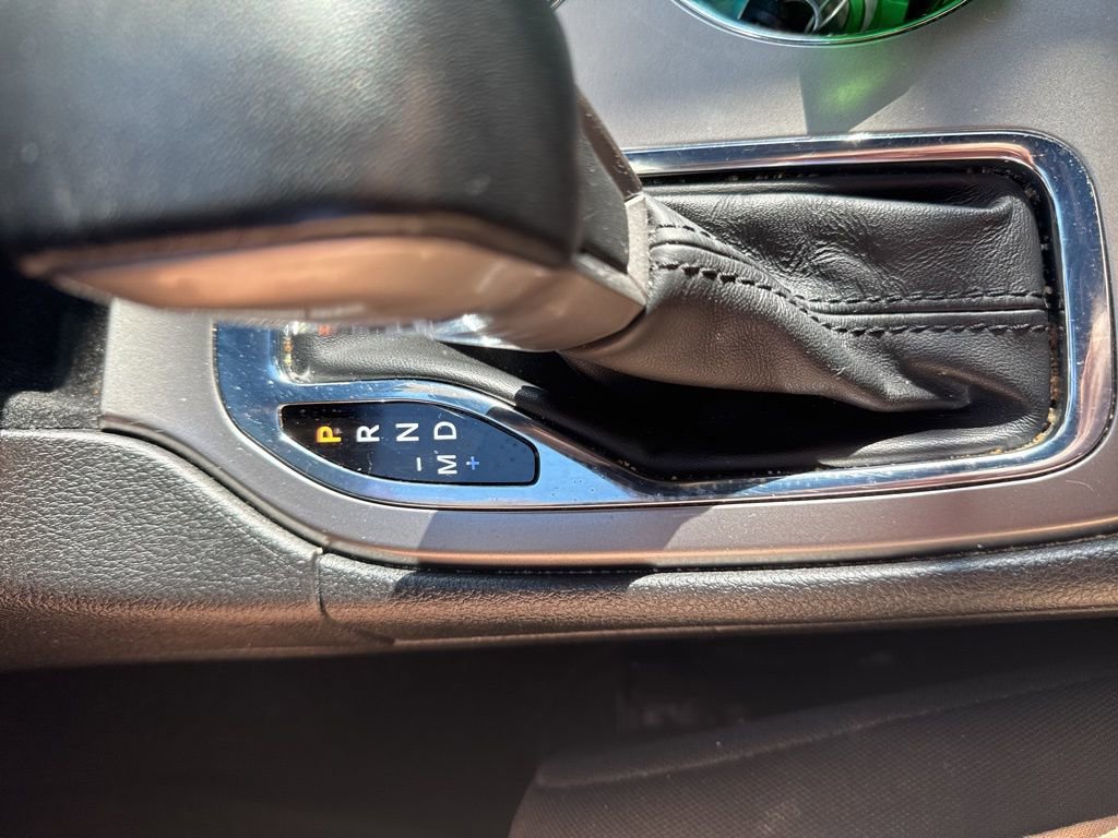 Used 2022 Jeep Grand Cherokee Laredo E w/ Security & Convenience Group image 21