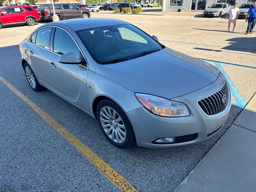 Used 2011 Buick Regal CXL FWD image 3