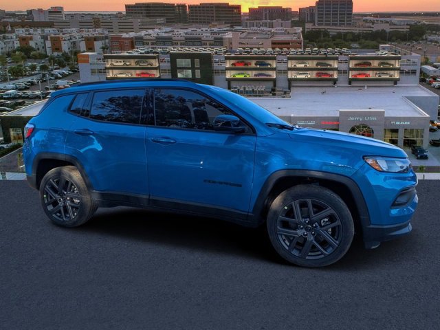 New 2026 Jeep Compass Latitude w/ Sun and Sound Group image 33