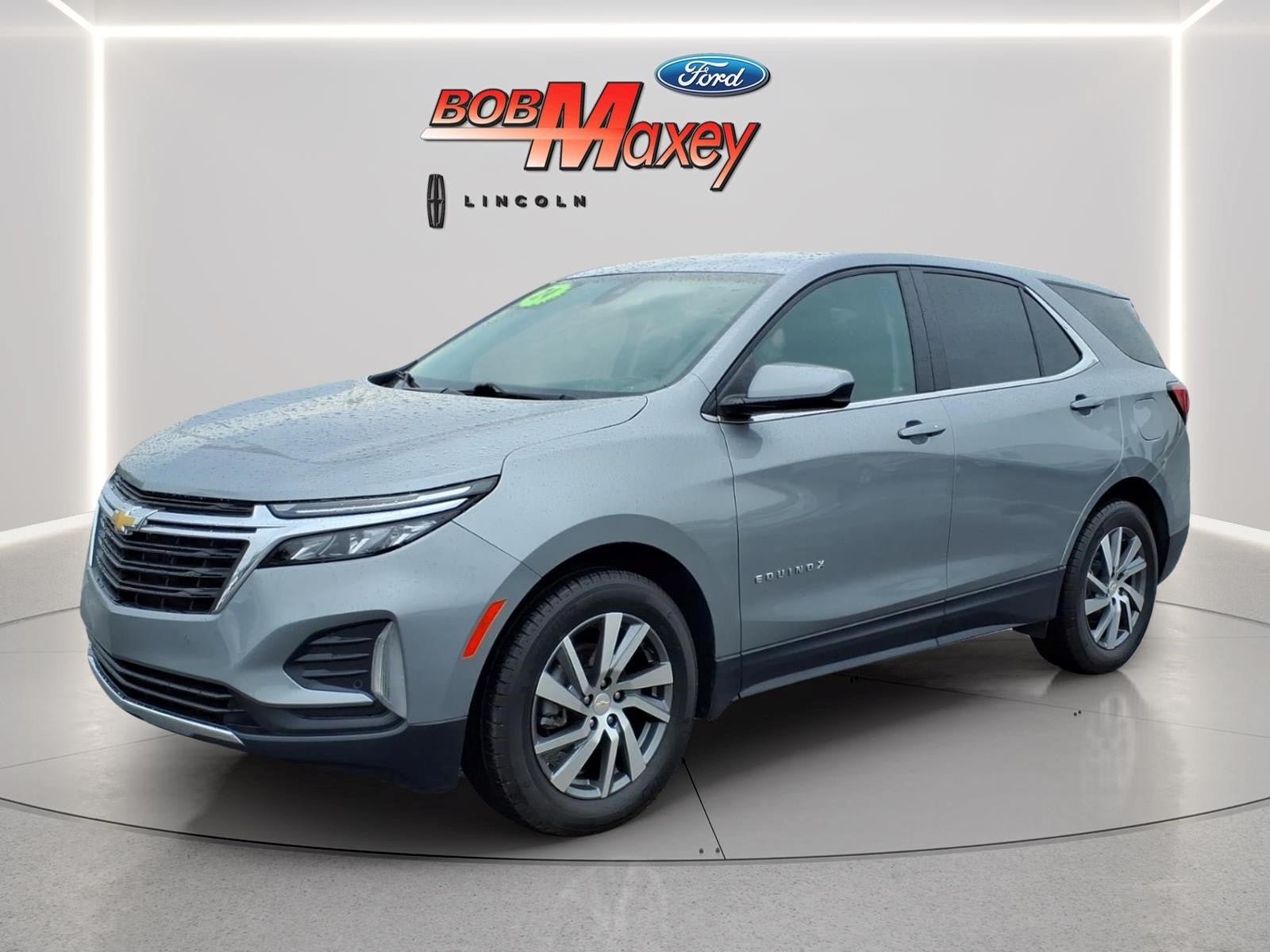 Used 2024 Chevrolet Equinox LT FWD image 1