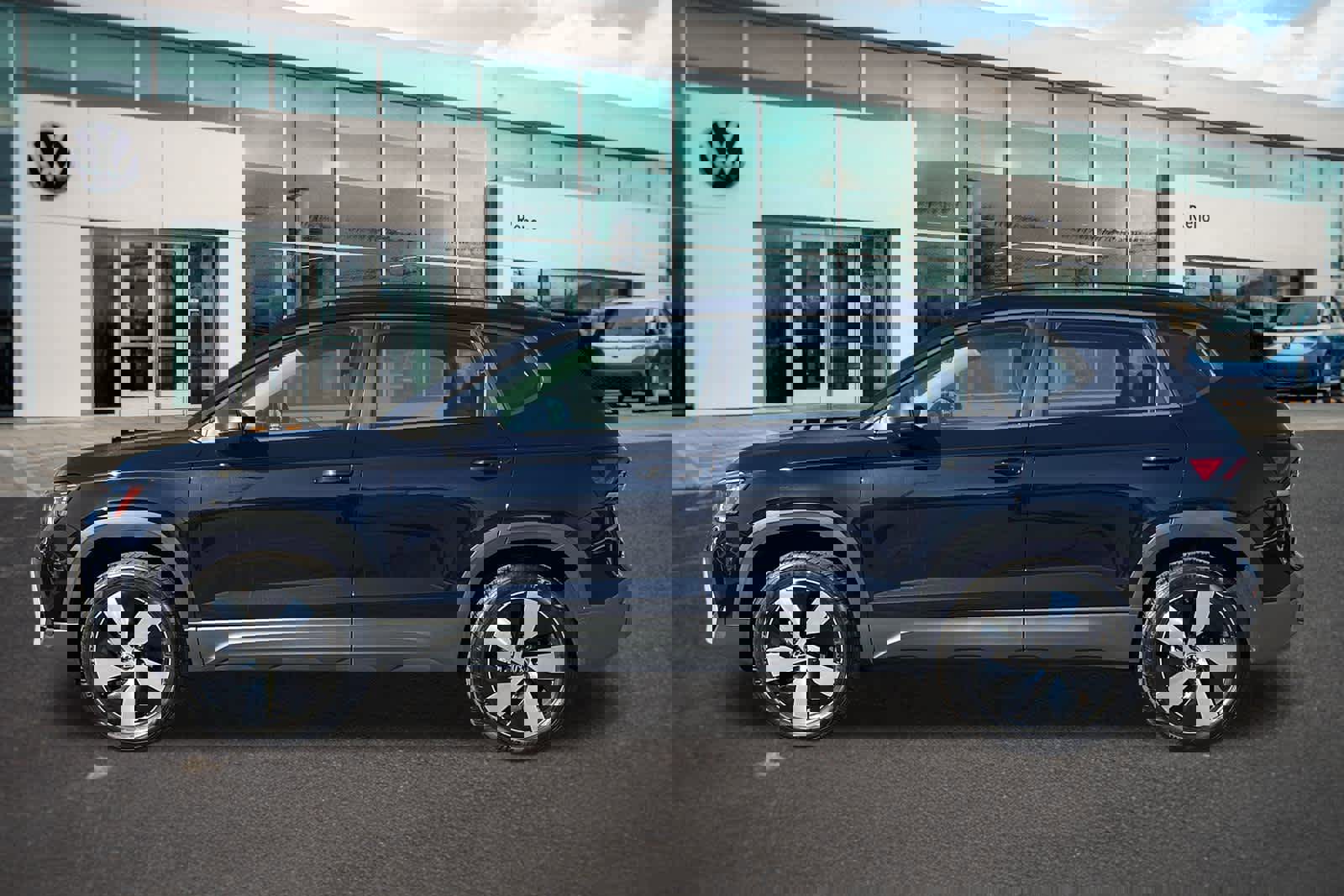 Used 2025 Volkswagen Taos S image 8