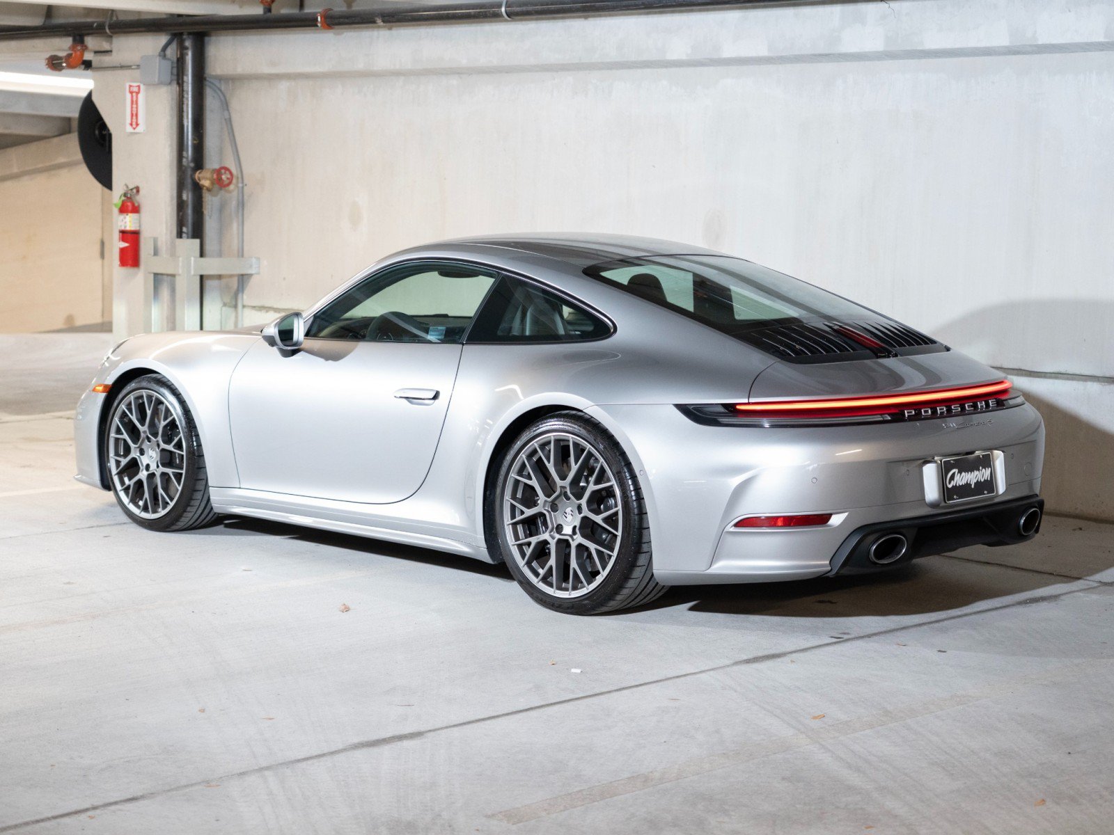 Certified 2025 Porsche 911 Carrera S RWD image 3