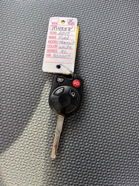 Used 2017 Ford Transit Connect XL image 40