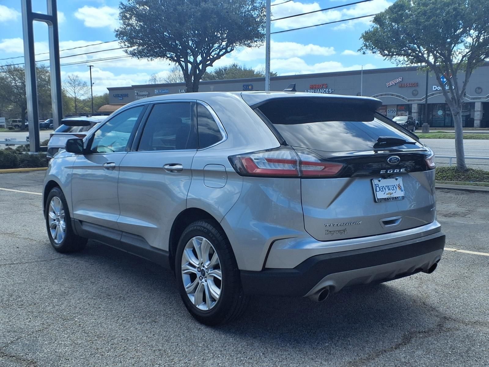 Used 2022 Ford Edge Titanium w/ Equipment Group 301A image 23