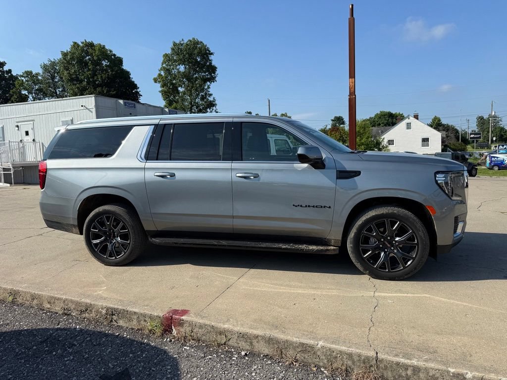Used 2024 GMC Yukon XL SLE w/ Max Trailering Package AWD/4WD image 5