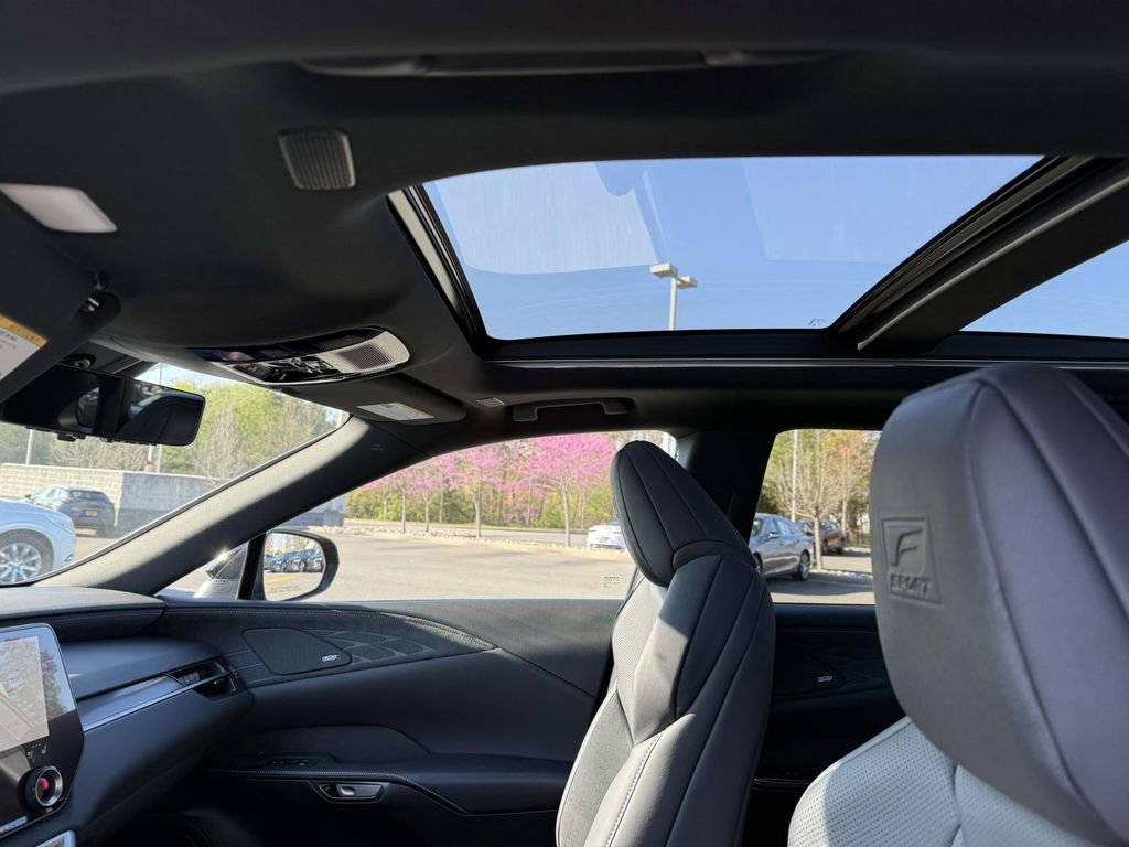 Used 2024 Lexus RX 500h F Sport w/ Convenience Package image 20