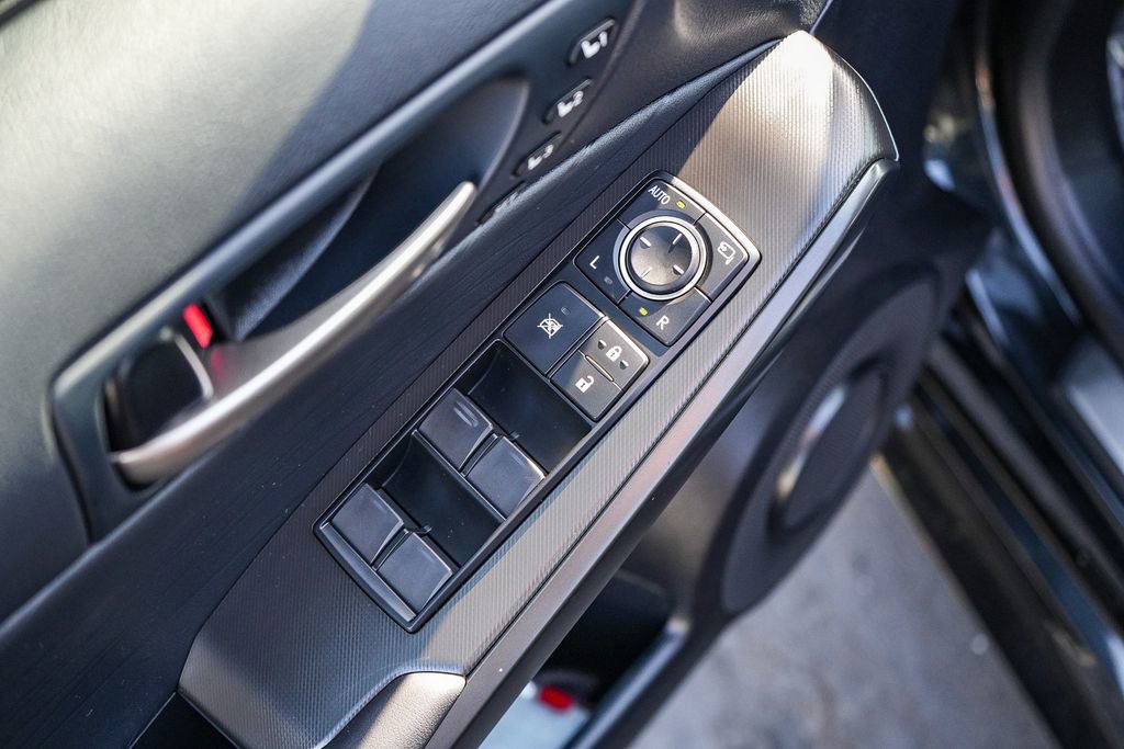 Used 2025 Lexus IS 350 F Sport RWD image 21