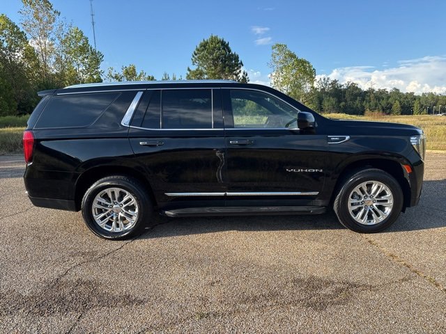 Used 2024 GMC Yukon SLT image 7